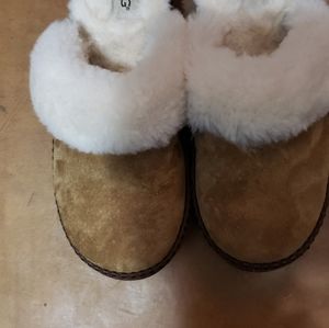 UGG Women's House Shoes
